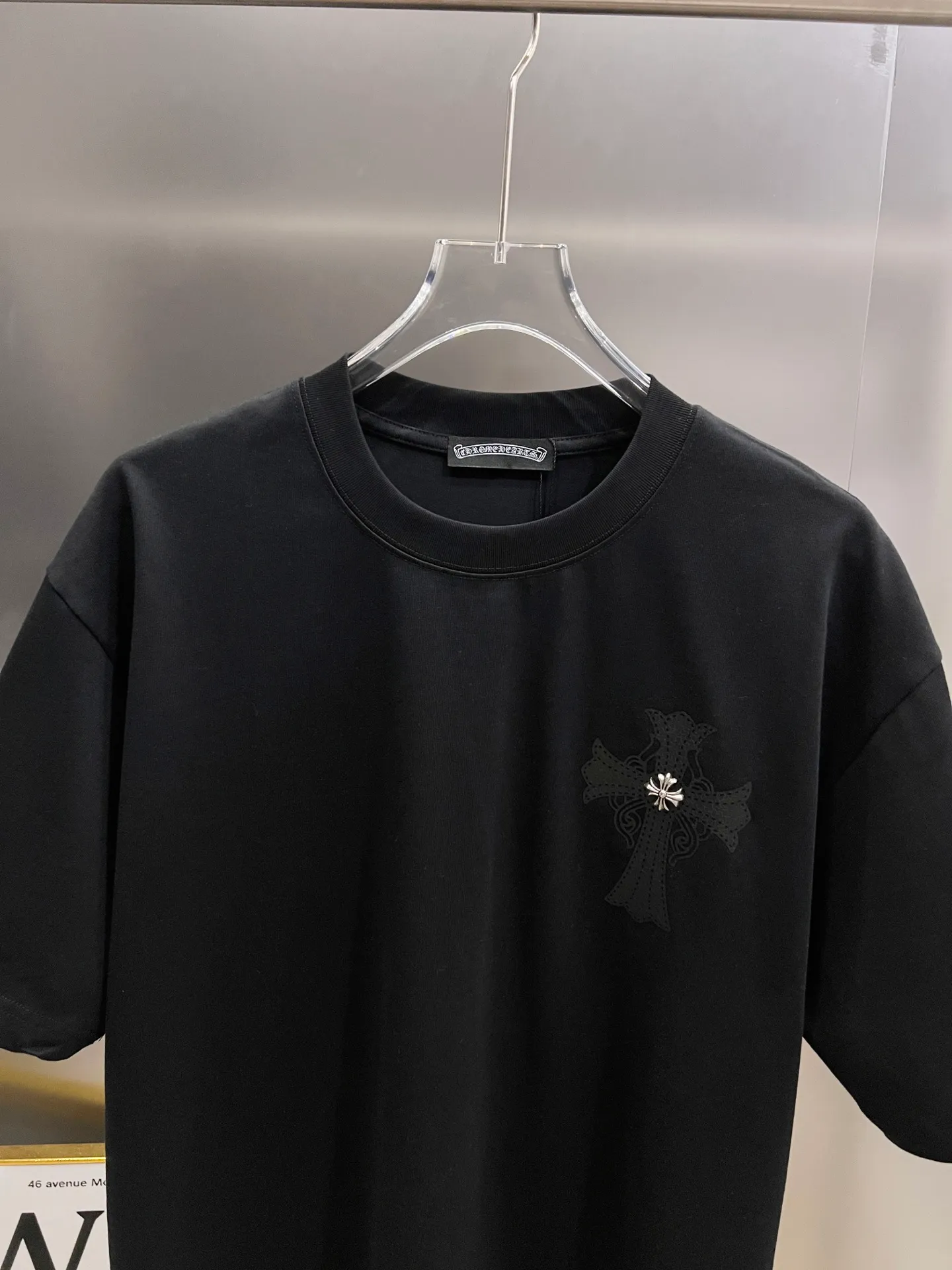 🅿️190 CH Crow 2025 Autumn and Winter New Short-sleeved T-shirt Cross leather craft Customized hardware metal + Middle Eastern Australian diamond design craft The real thing is great🔥Same style for men and women, loose version Size S M L XL XXL Five sizes black white